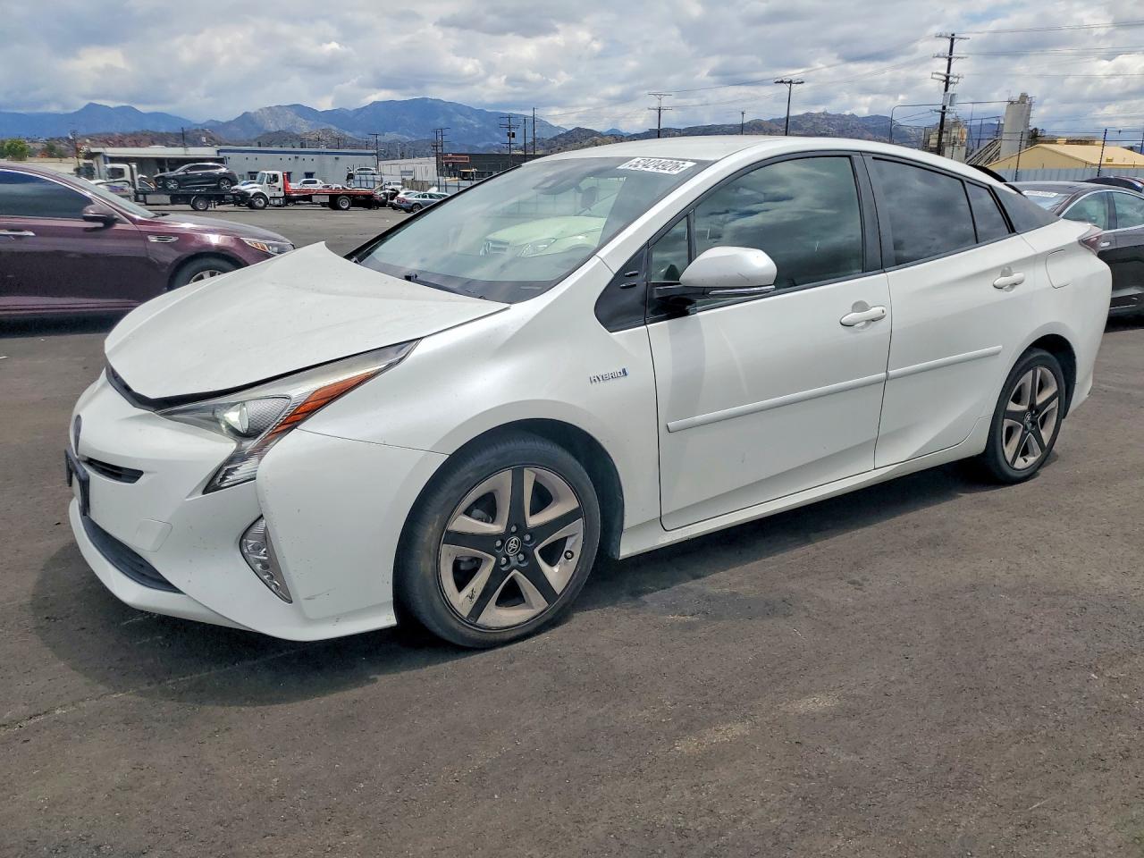 2016 TOYOTA PRIUS