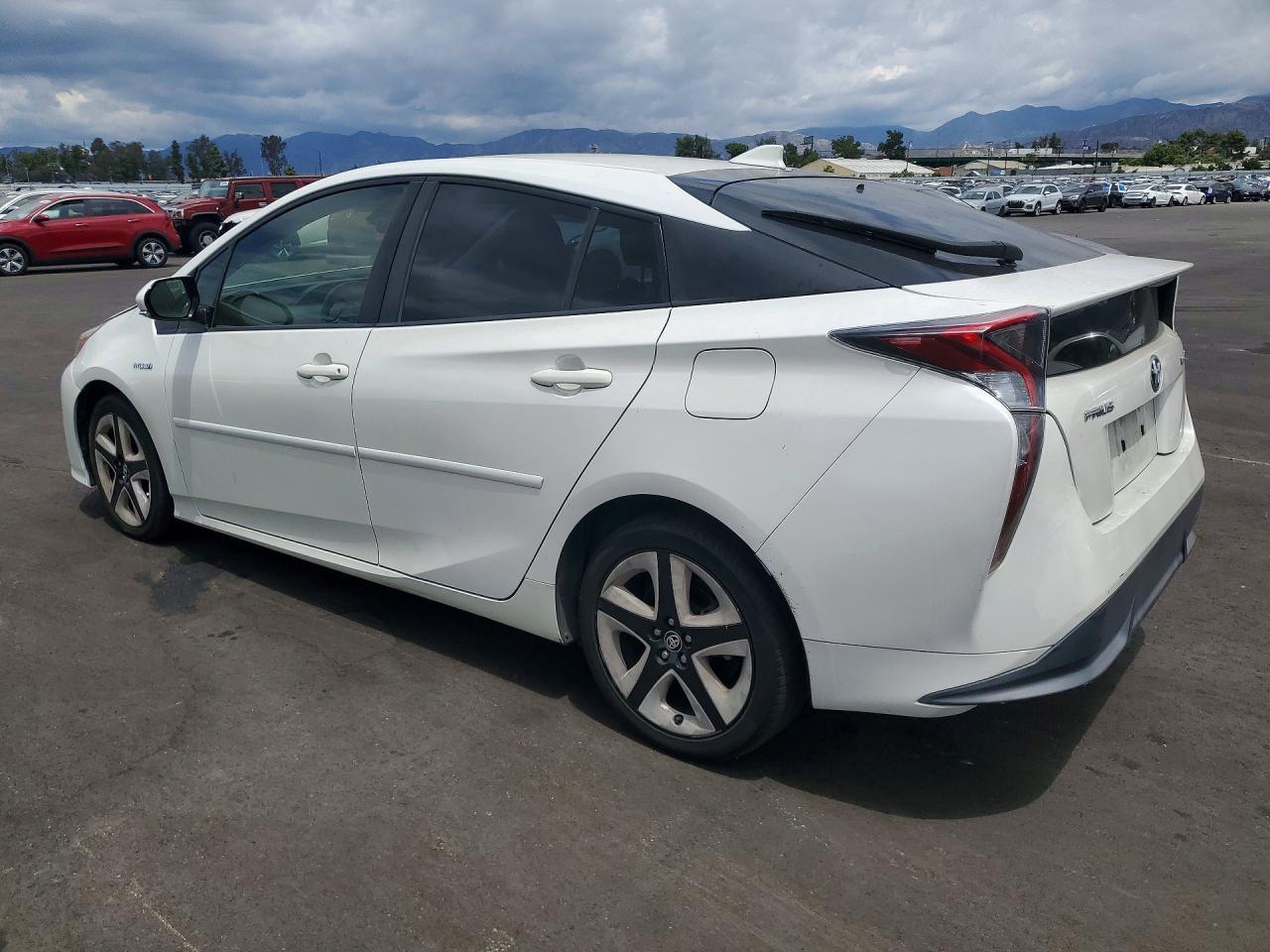 2016 TOYOTA PRIUS THREE TOURING photo 3