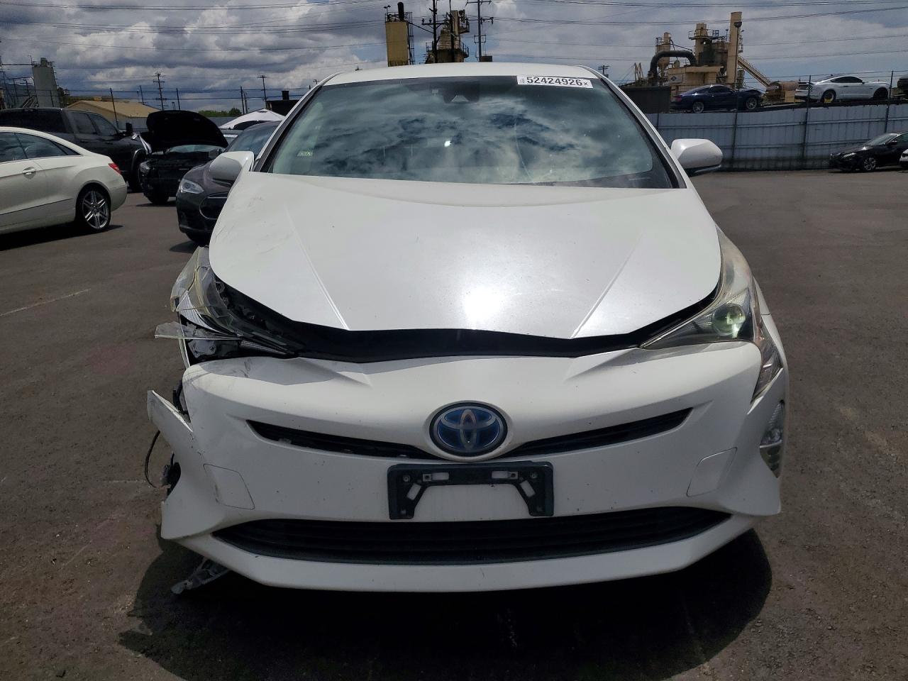 2016 TOYOTA PRIUS THREE TOURING photo 9