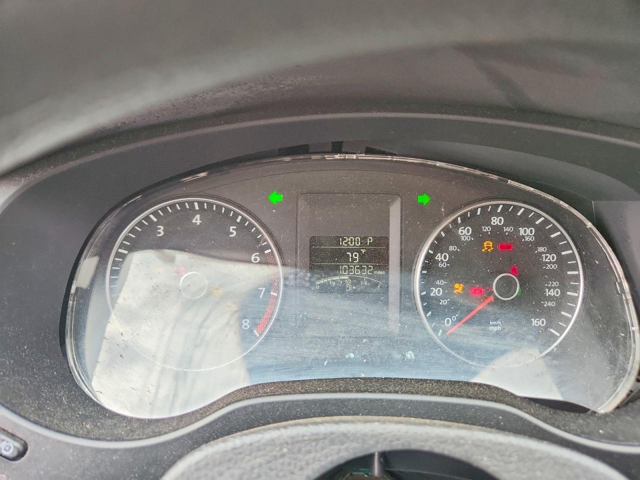 2014 VOLKSWAGEN JETTA SE photo 25