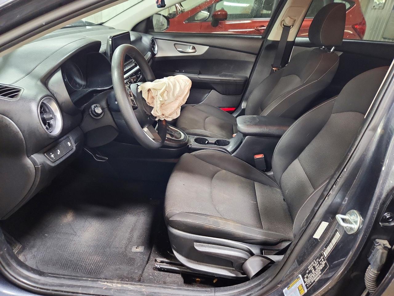 2023 KIA FORTE LXS photo 13