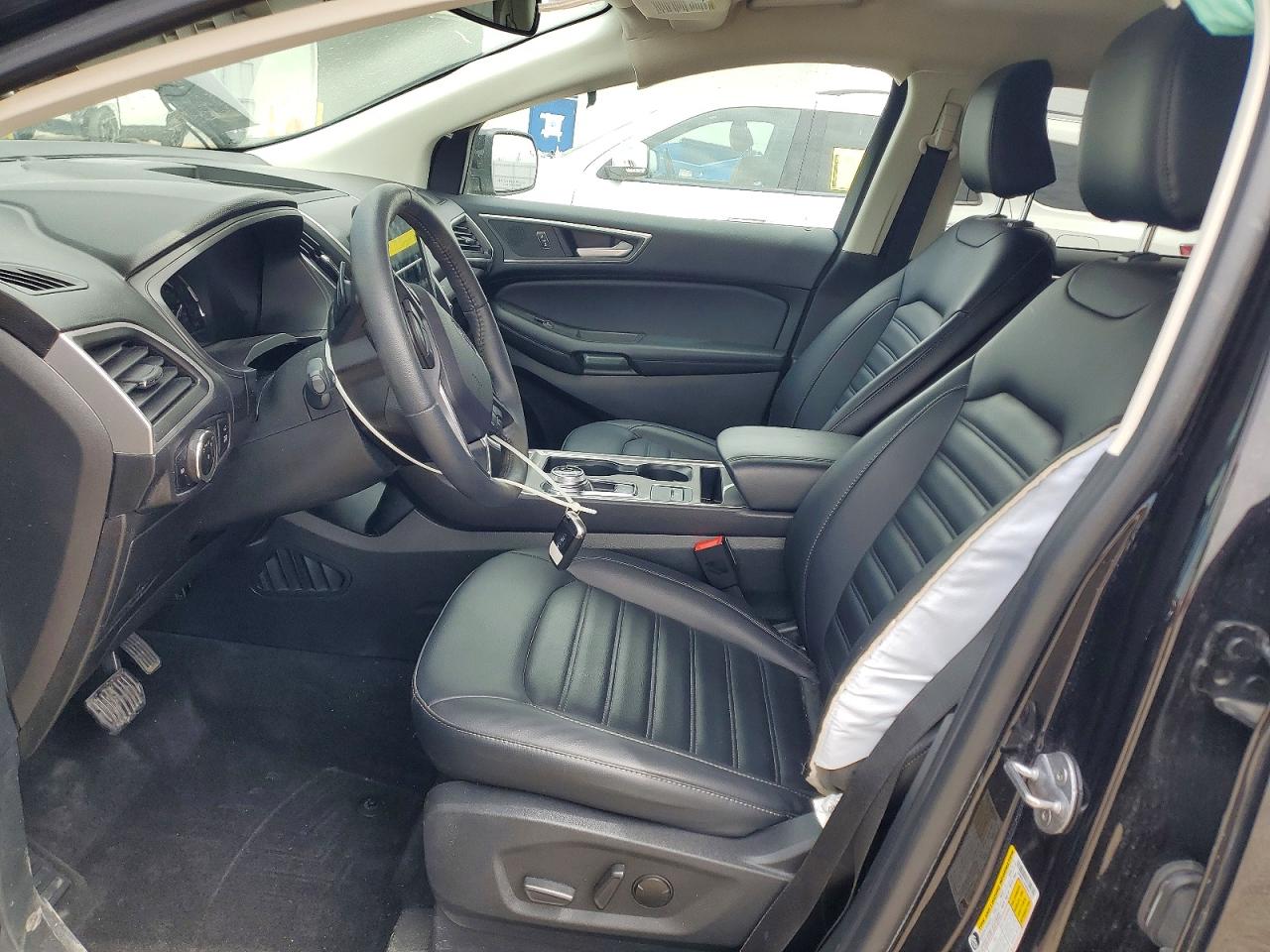 2024 FORD EDGE SEL photo 13