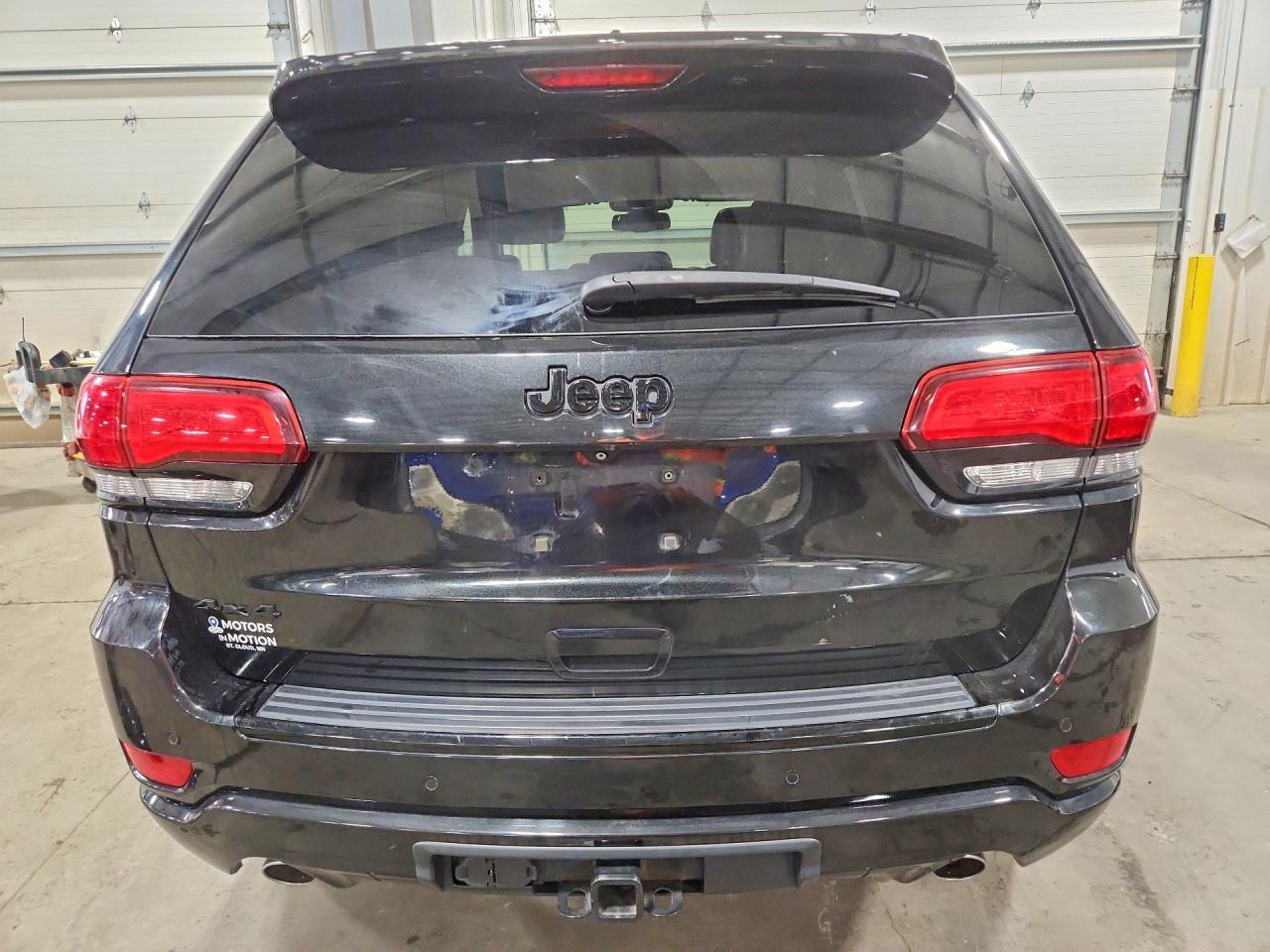 2015 JEEP GRAND CHEROKEE LAREDO photo 16