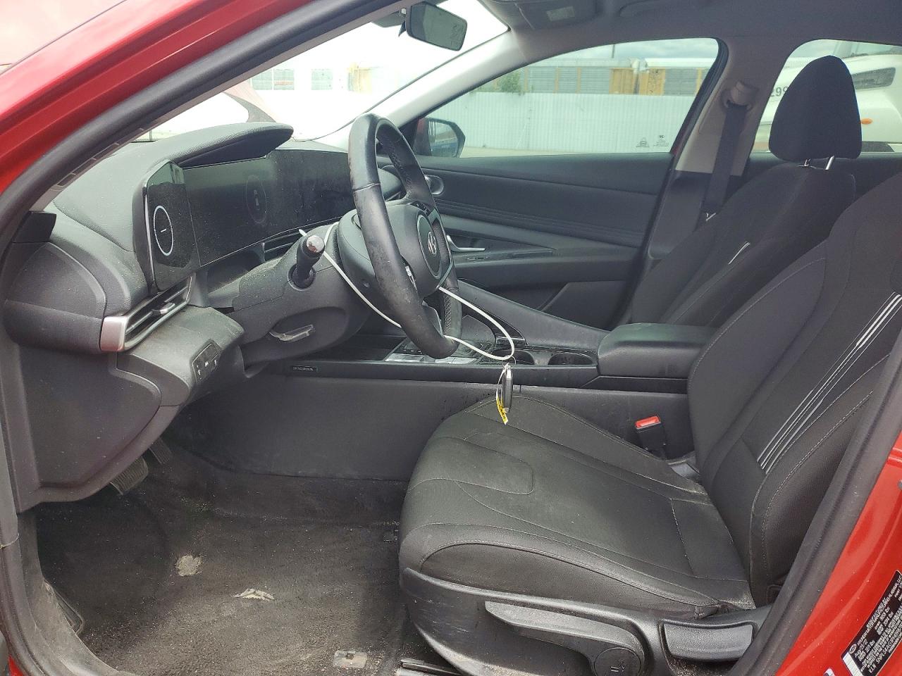 2023 HYUNDAI ELANTRA SEL photo 13