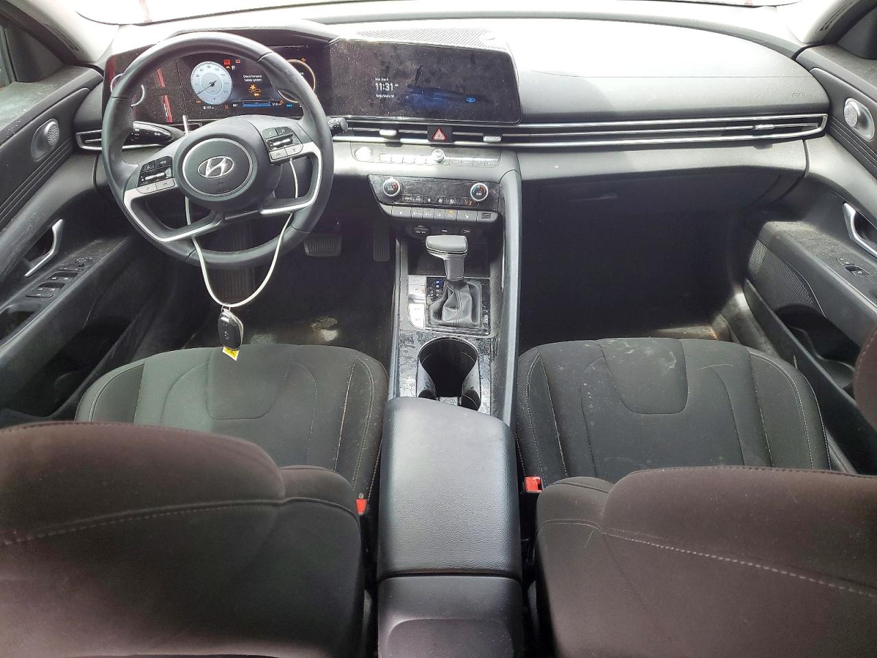 2023 HYUNDAI ELANTRA SEL photo 15
