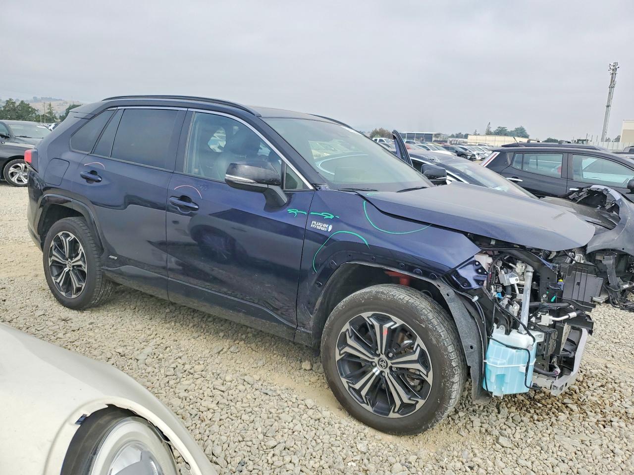 2024 TOYOTA RAV4 PRIME XSE photo 7