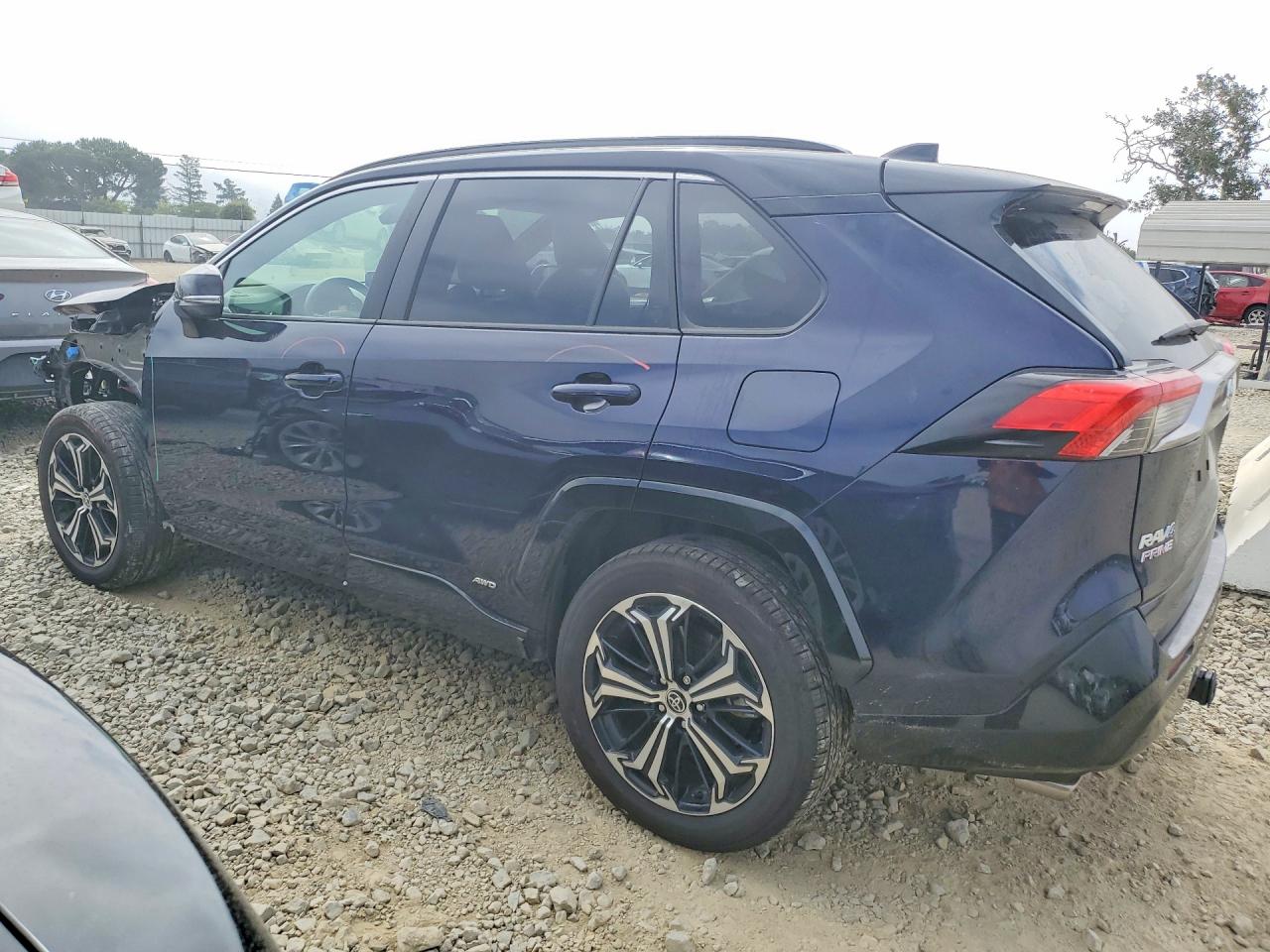 2024 TOYOTA RAV4 PRIME XSE photo 3