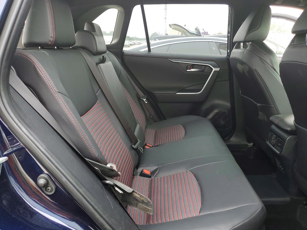 2024 TOYOTA RAV4 PRIME XSE photo 21