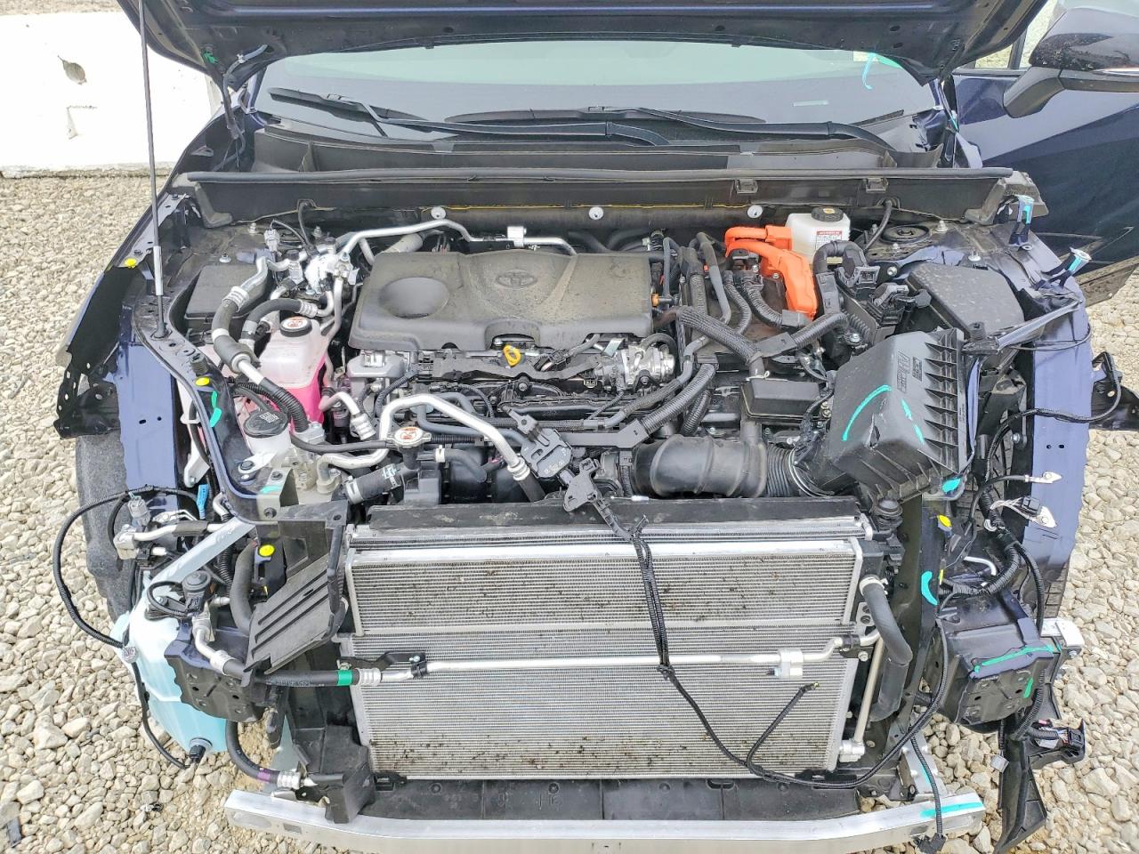 2024 TOYOTA RAV4 PRIME XSE photo 23