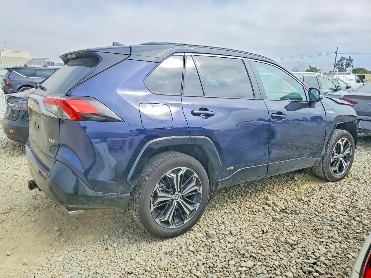 2024 TOYOTA RAV4 PRIME XSE photo 5