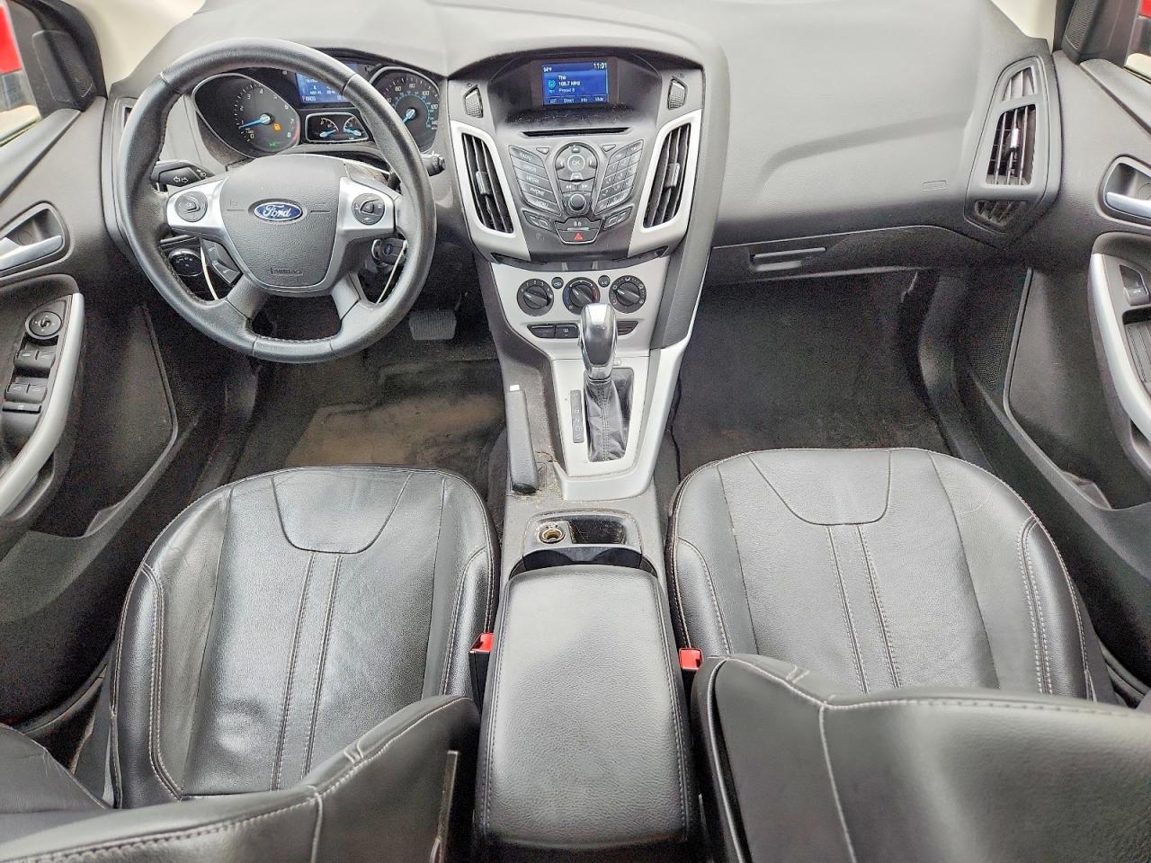 2014 FORD FOCUS SE photo 22