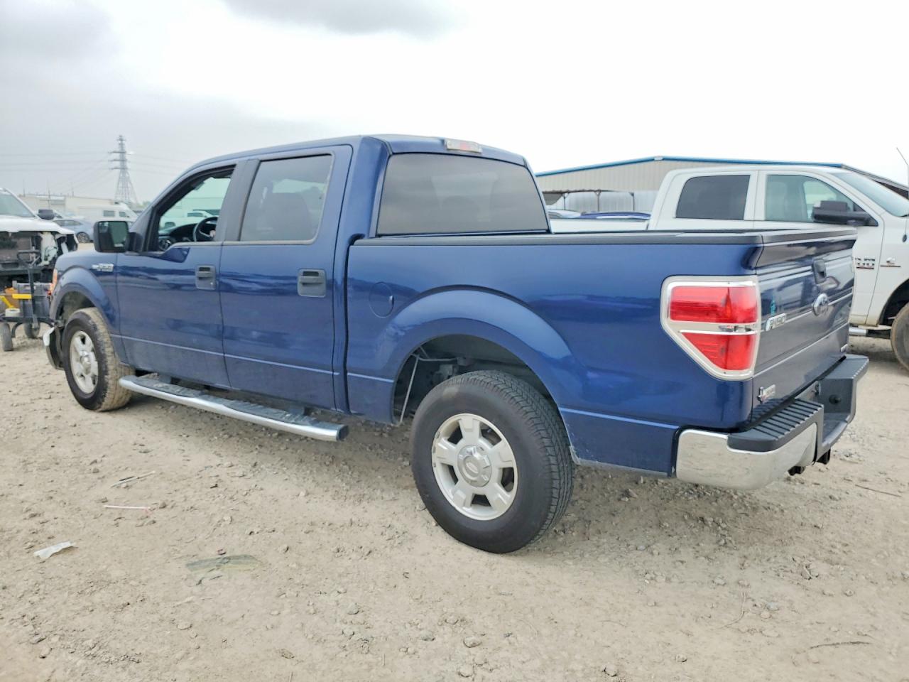 2011 FORD F150 SUPERCREW photo 3