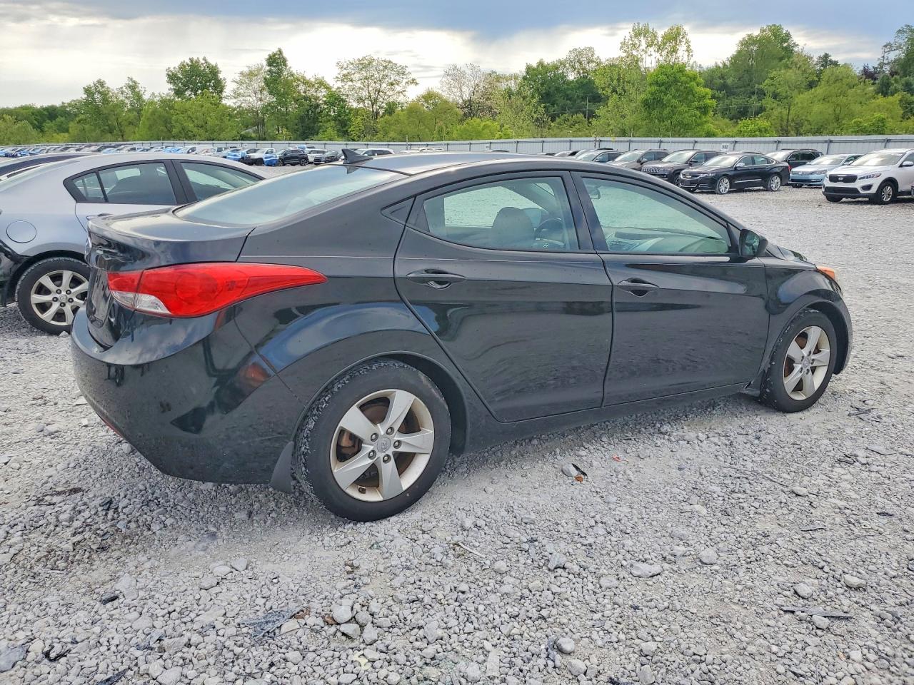 2013 HYUNDAI ELANTRA GLS photo 5