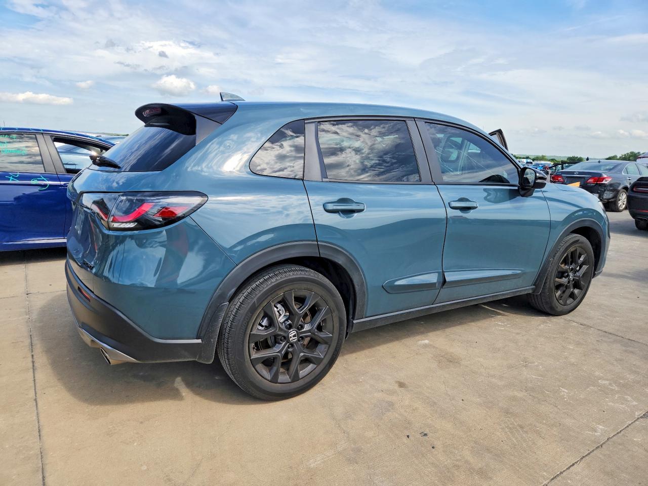 2024 HONDA HR-V photo 7