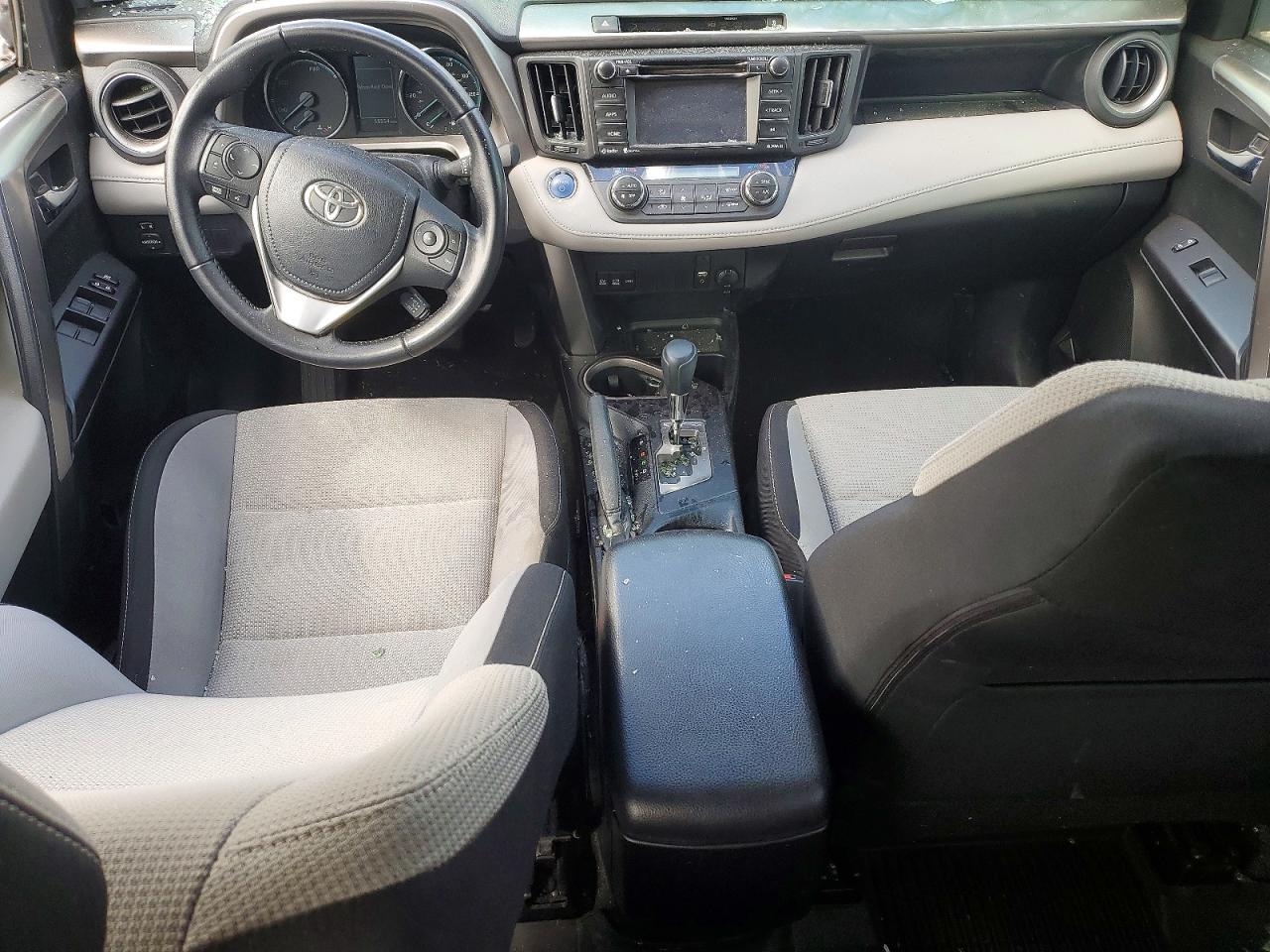 2016 TOYOTA RAV4 HV XLE photo 8