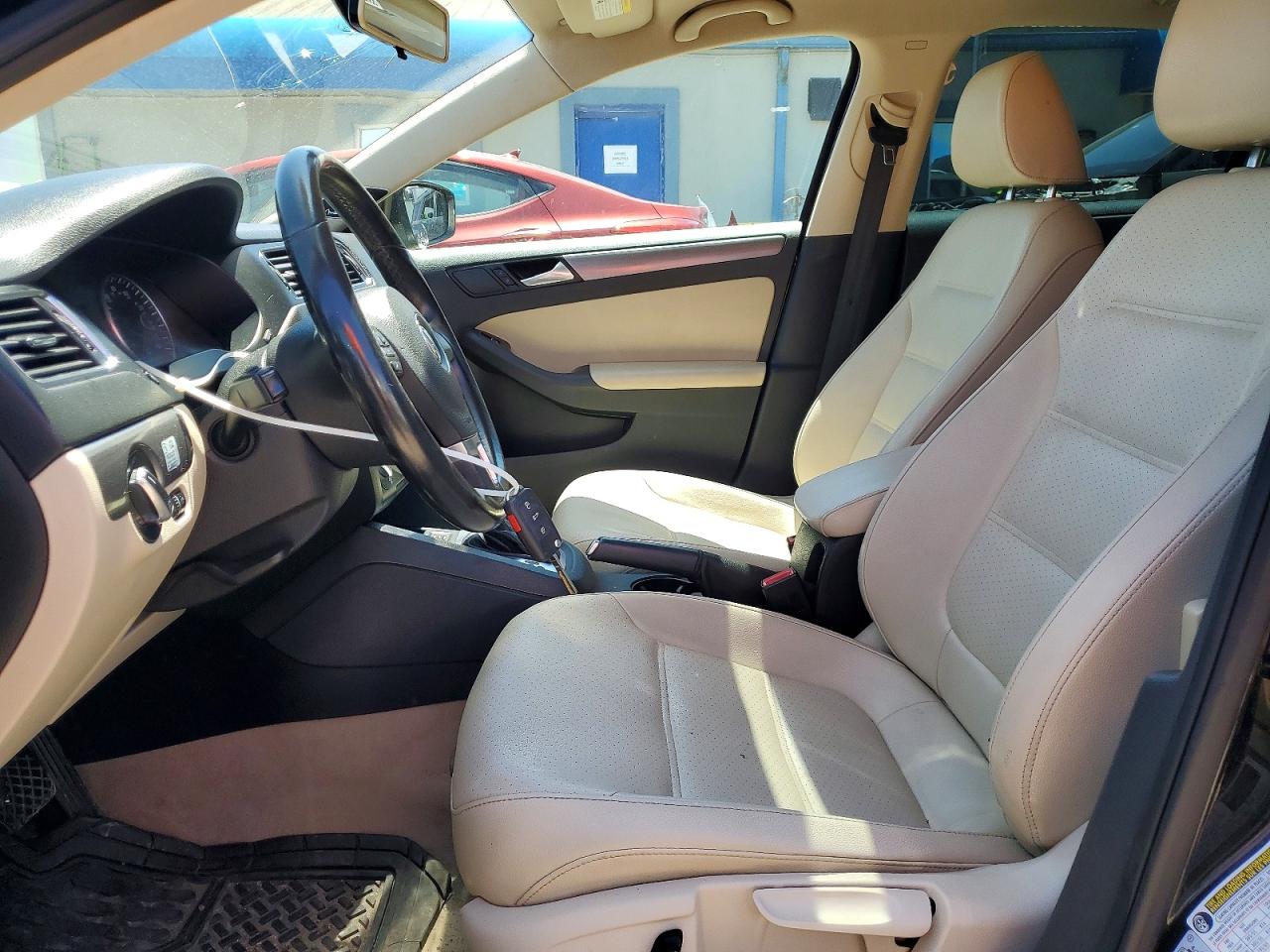 2014 VOLKSWAGEN JETTA TDI photo 7
