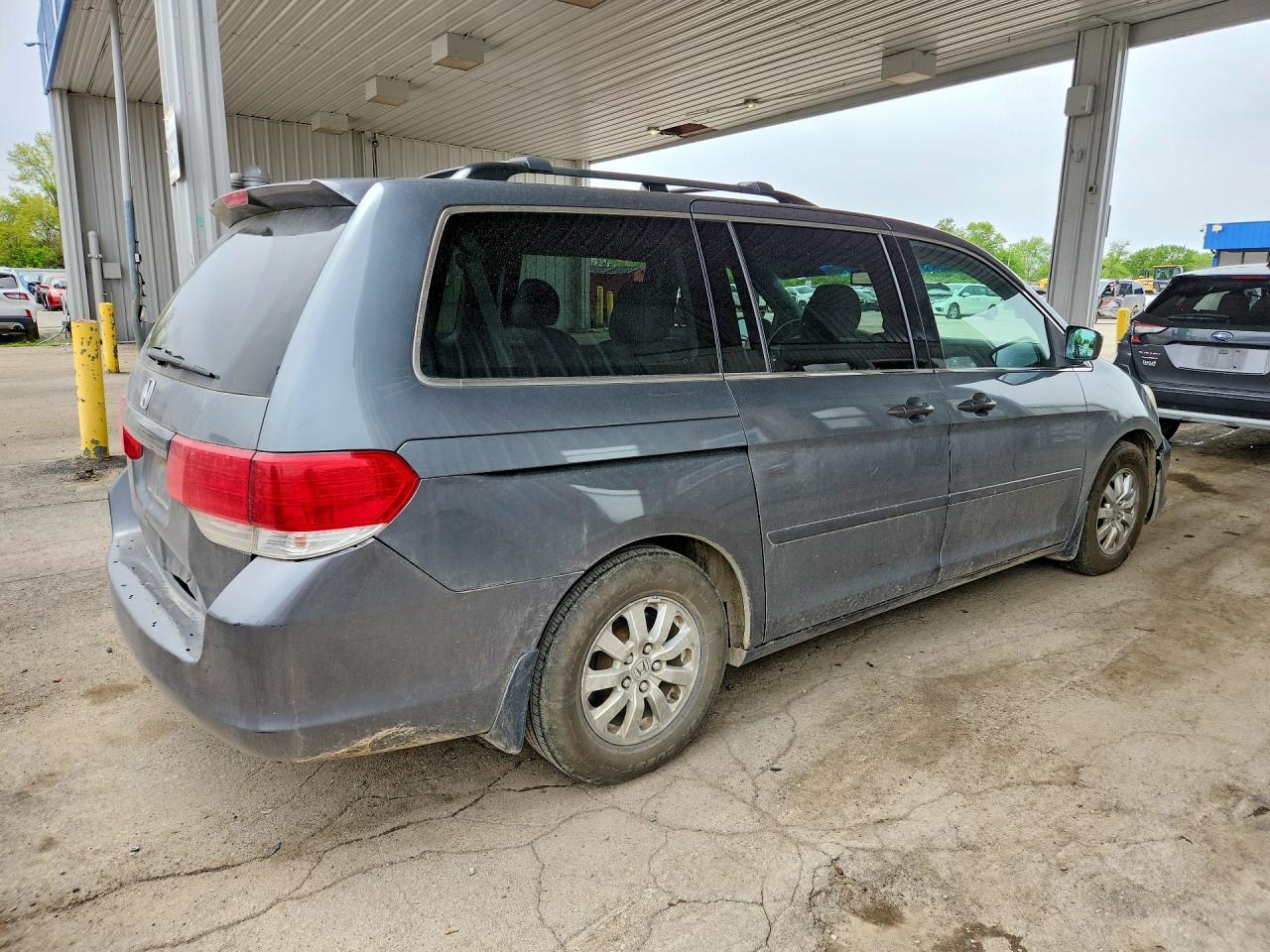 2010 HONDA ODYSSEY EXL photo 3