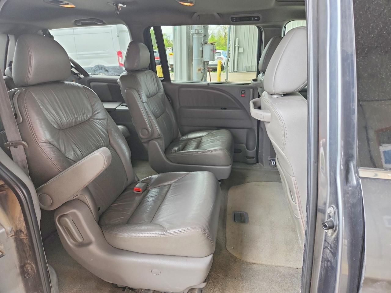 2010 HONDA ODYSSEY EXL photo 11