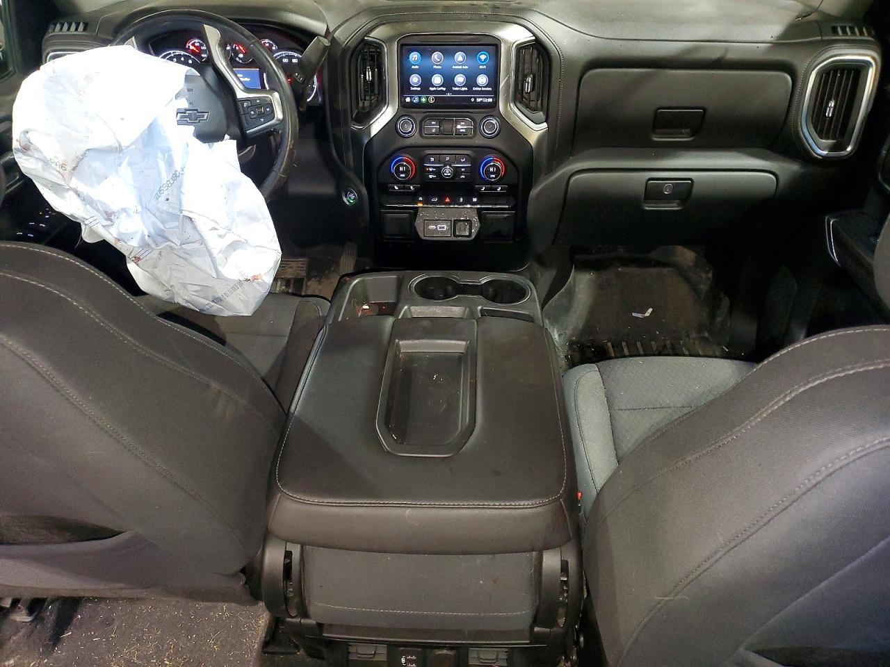 2019 CHEVROLET SILVERADO K1500 RST photo 15