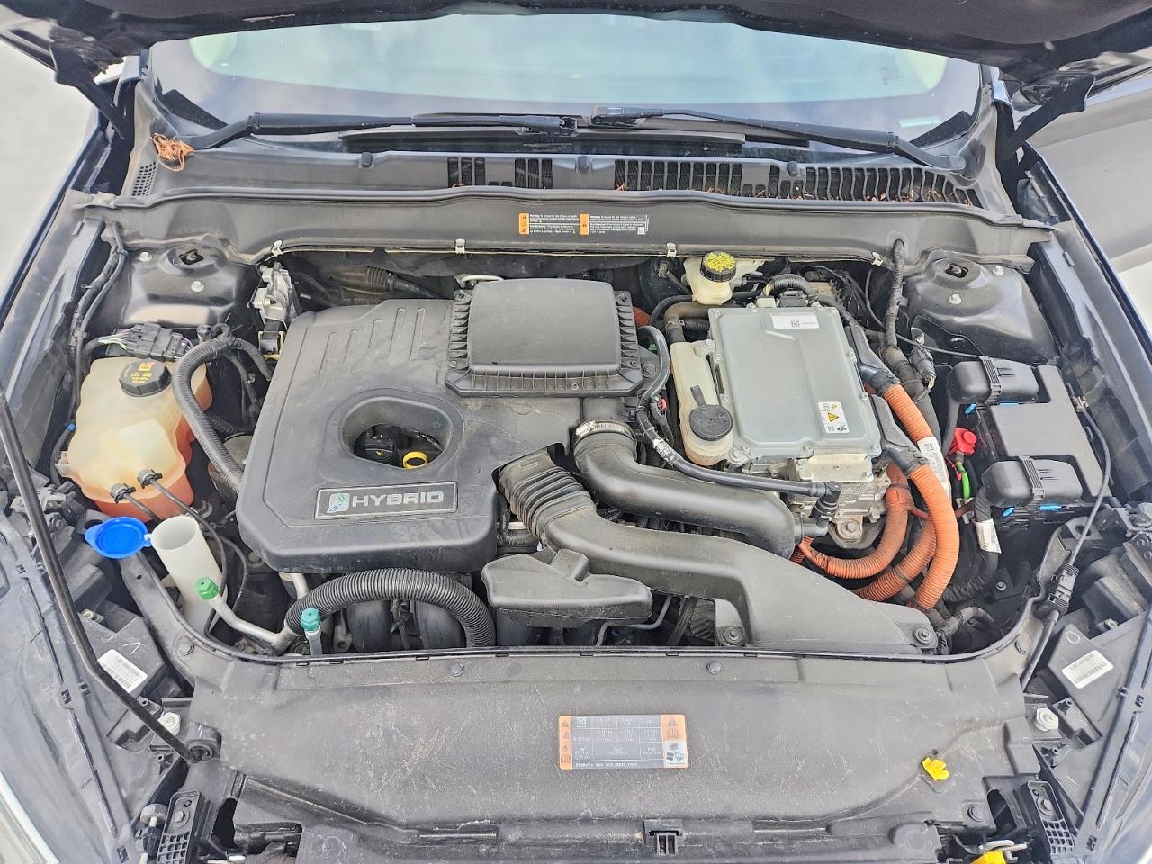 2017 FORD FUSION SE HYBRID photo 31