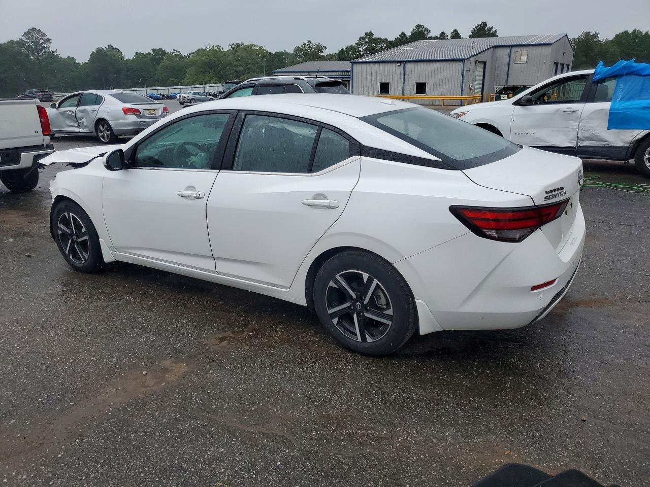 2024 NISSAN SENTRA SV photo 3