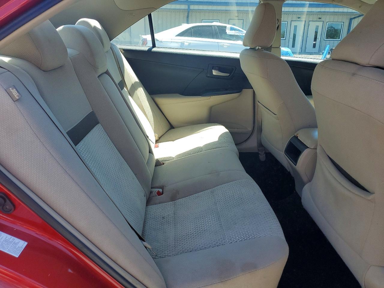 2013 TOYOTA CAMRY LE photo 28