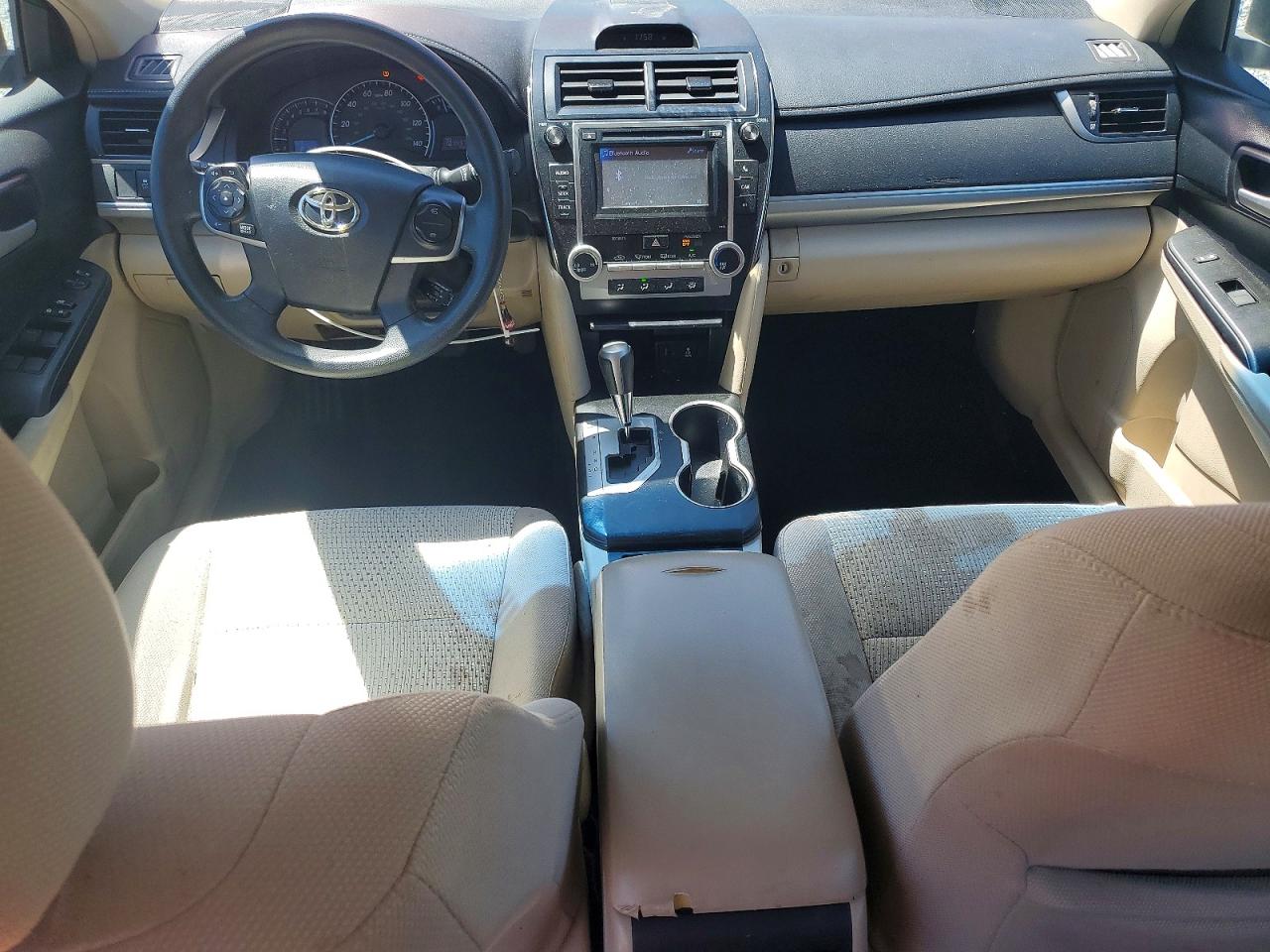 2013 TOYOTA CAMRY LE photo 22