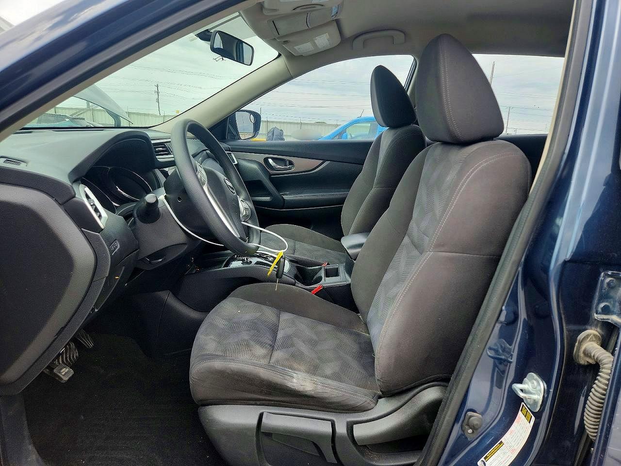 2016 NISSAN ROGUE S photo 19