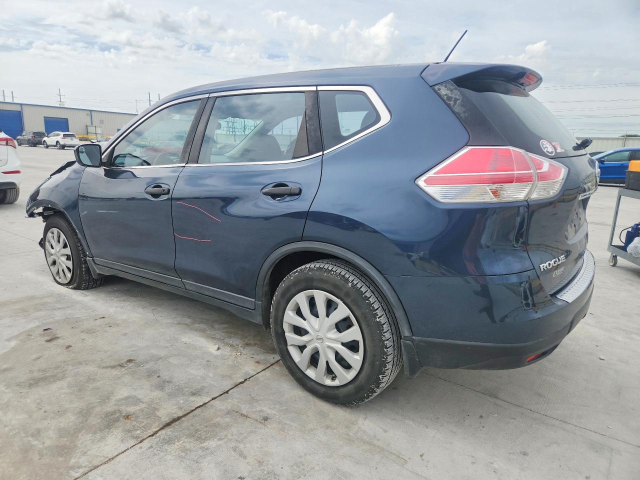 2016 NISSAN ROGUE S photo 4