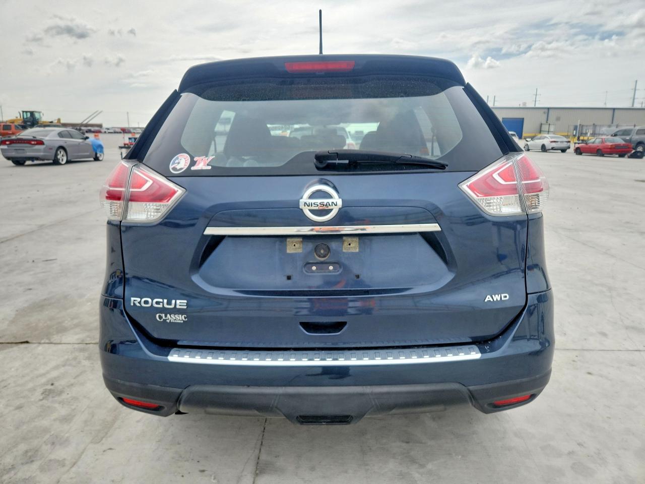 2016 NISSAN ROGUE S photo 16