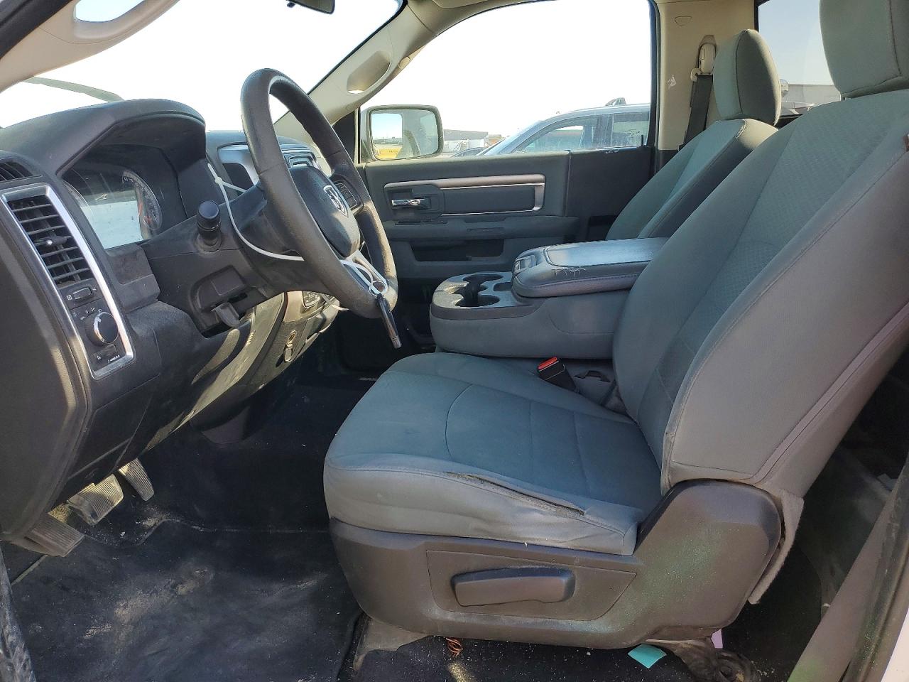 2018 RAM 1500 photo 13