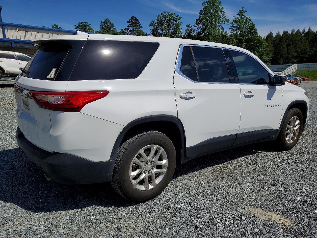 2020 CHEVROLET TRAVERSE LS photo 5