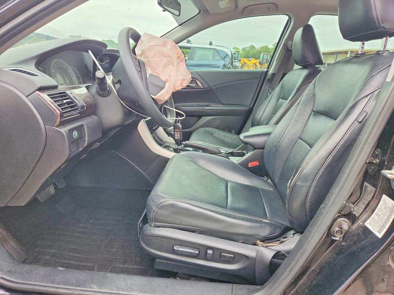 2016 HONDA ACCORD EX photo 19