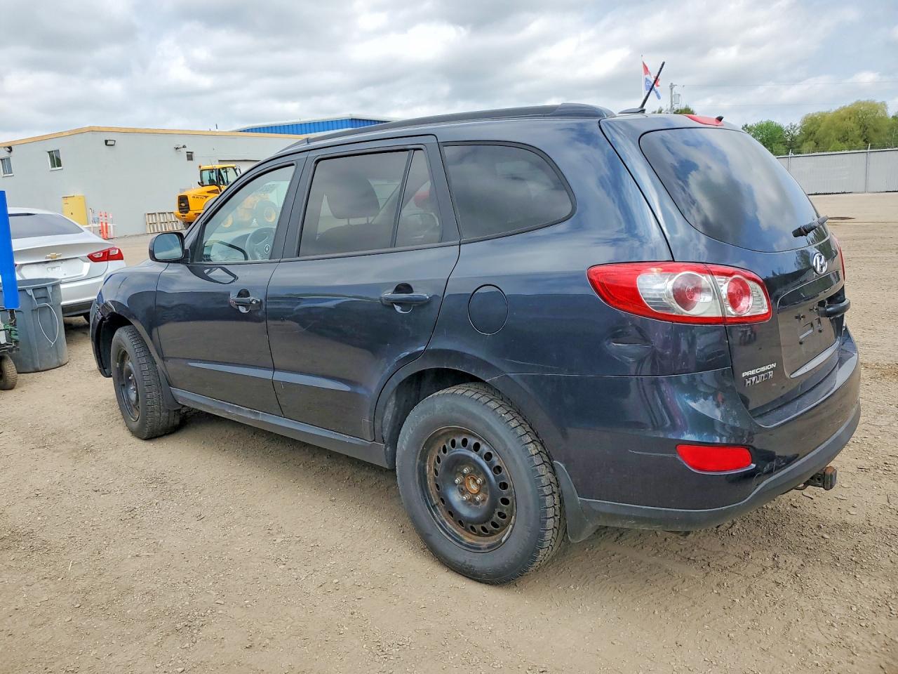 2011 HYUNDAI SANTA FE GLS photo 3