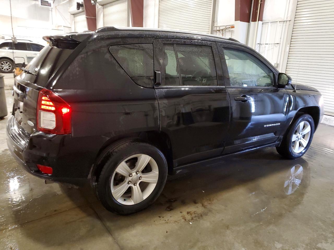 2017 JEEP COMPASS LATITUDE photo 5