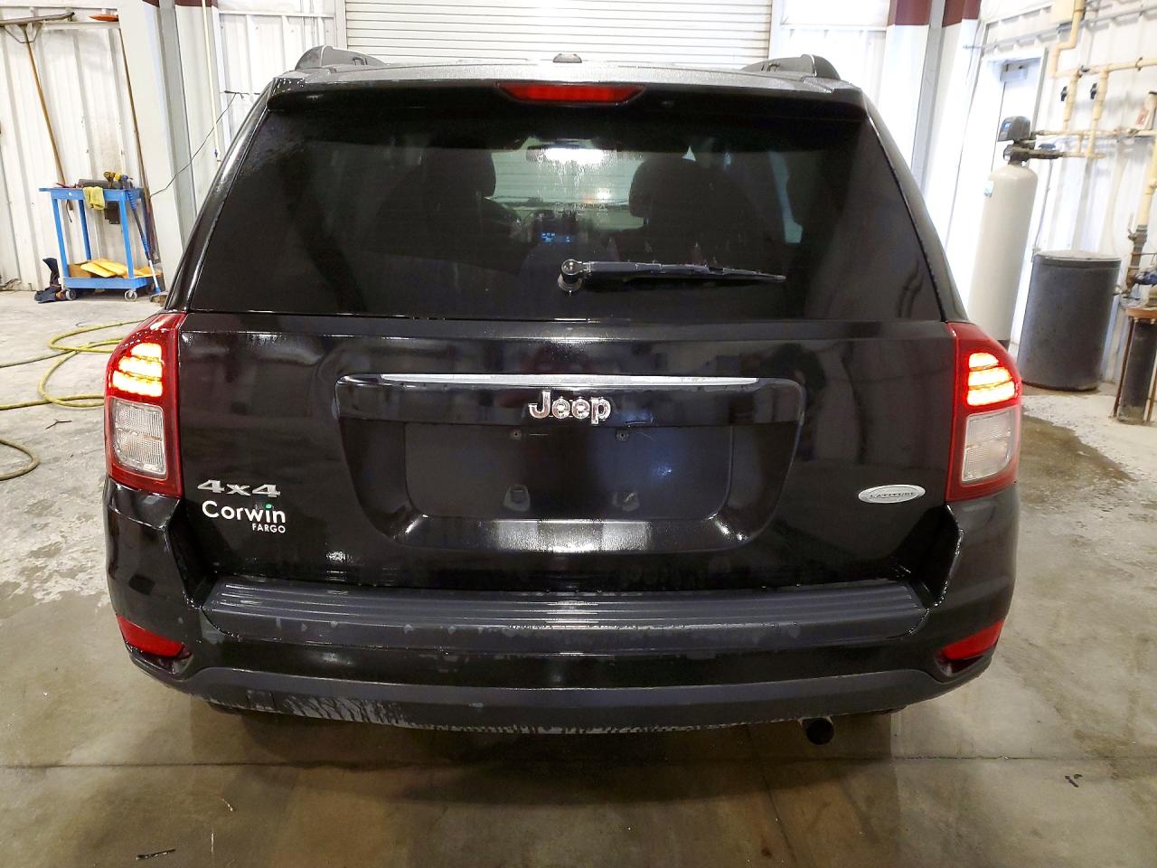 2017 JEEP COMPASS LATITUDE photo 11