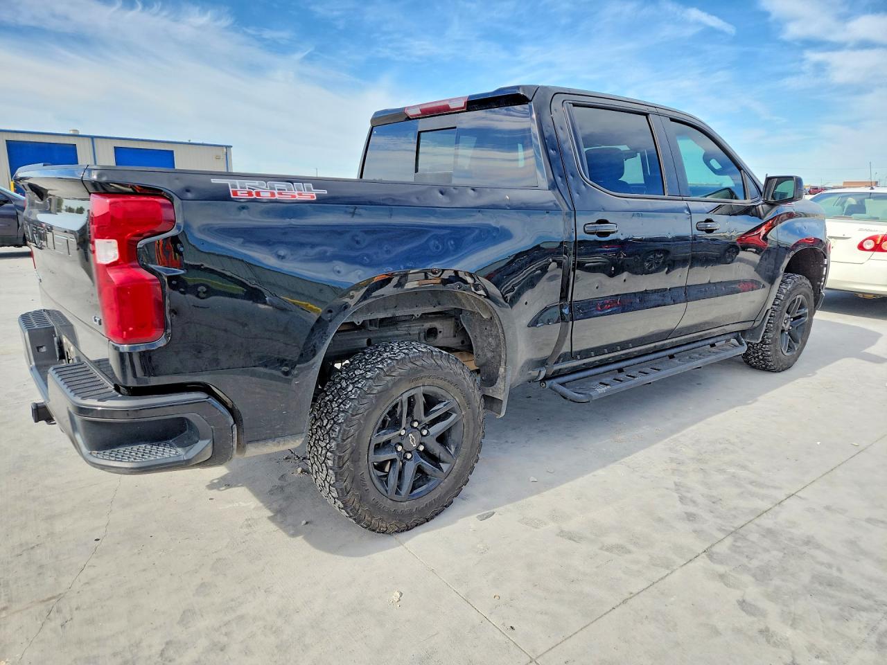 2020 CHEVROLET SILVERADO K1500 LT TRAIL BOSS photo 3