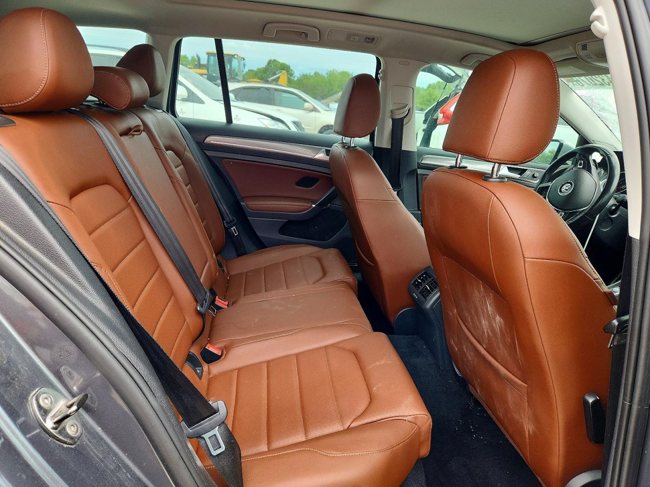 2017 VOLKSWAGEN GOLF ALLTRACK S photo 28