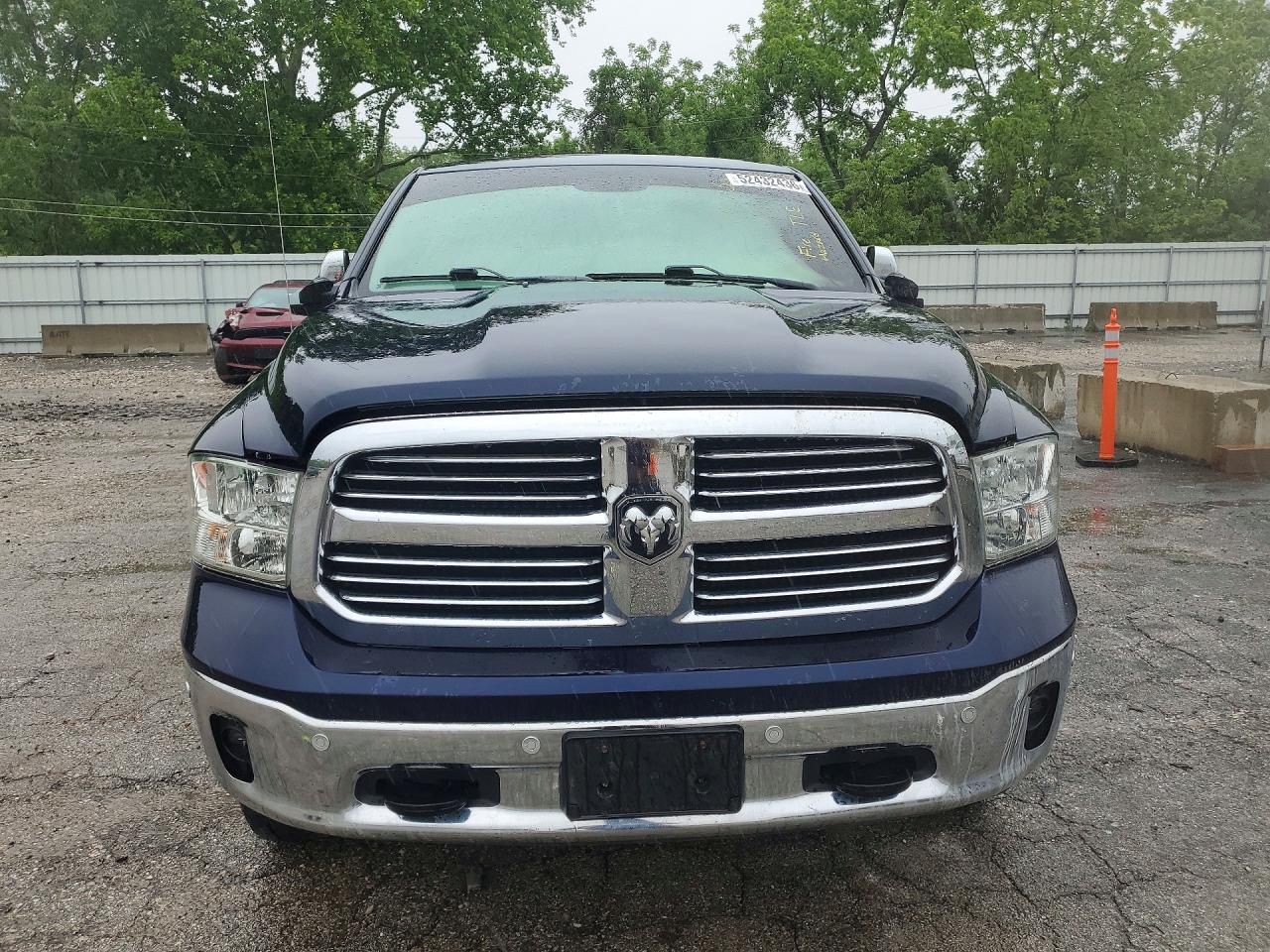 2016 RAM 1500 SLT photo 9