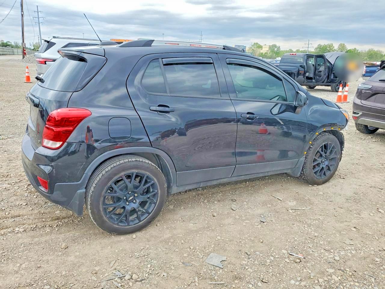 2020 CHEVROLET TRAX 1LT photo 5