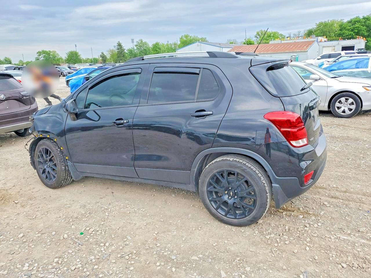 2020 CHEVROLET TRAX 1LT photo 3