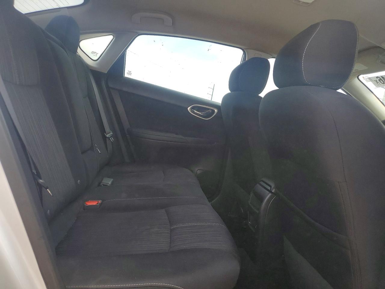 2016 NISSAN SENTRA SV photo 19