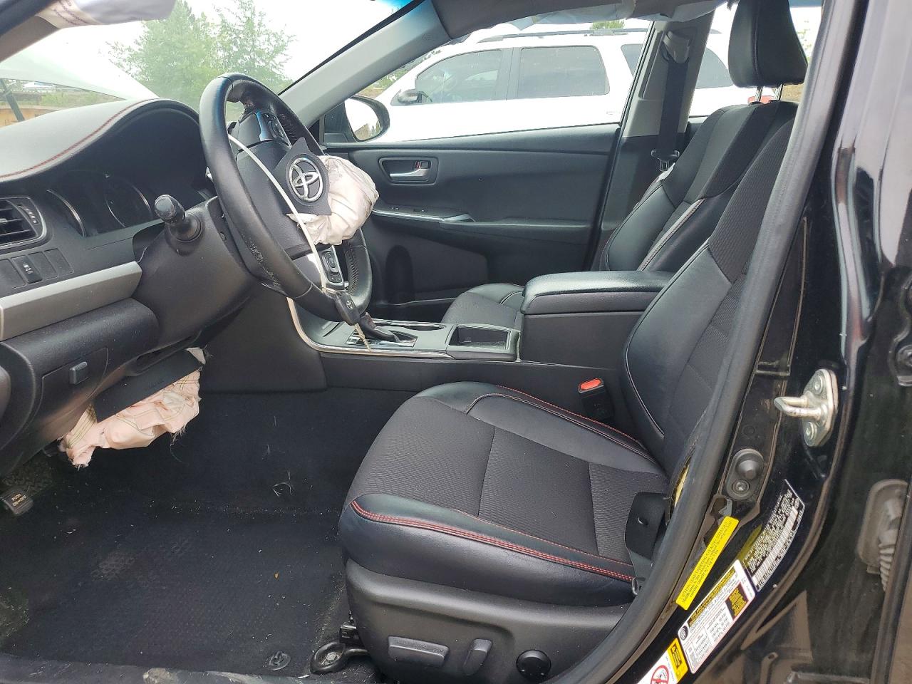 2016 TOYOTA CAMRY SE photo 7