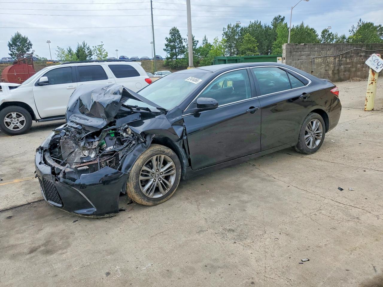 2016 TOYOTA CAMRY