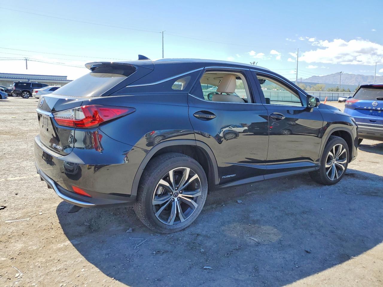 2022 LEXUS RX 450H photo 5