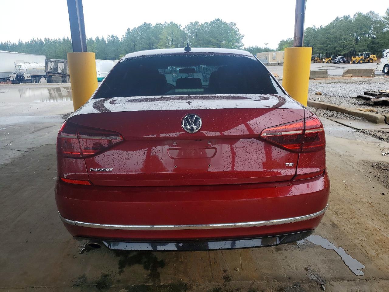2018 VOLKSWAGEN PASSAT S photo 11
