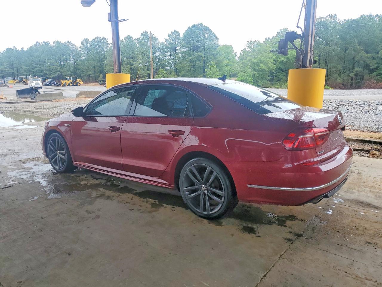 2018 VOLKSWAGEN PASSAT S photo 3