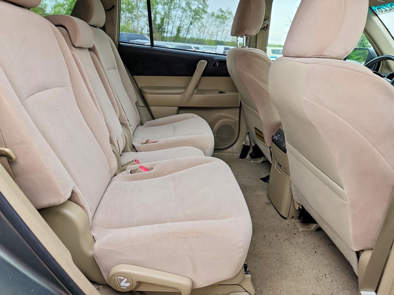 2009 TOYOTA HIGHLANDER BASE photo 11