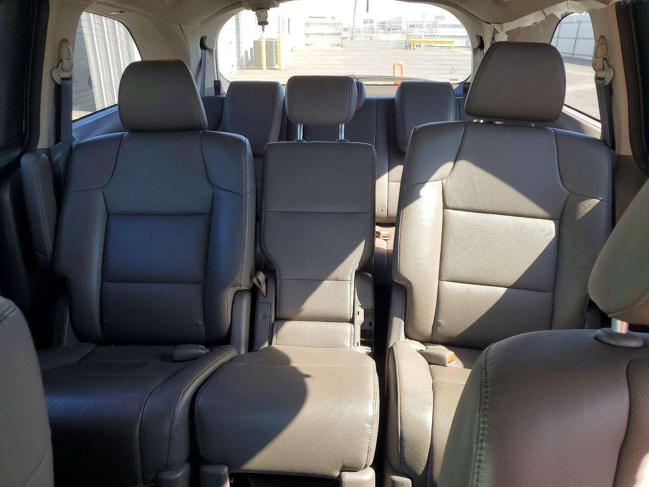 2016 HONDA ODYSSEY EXL photo 19