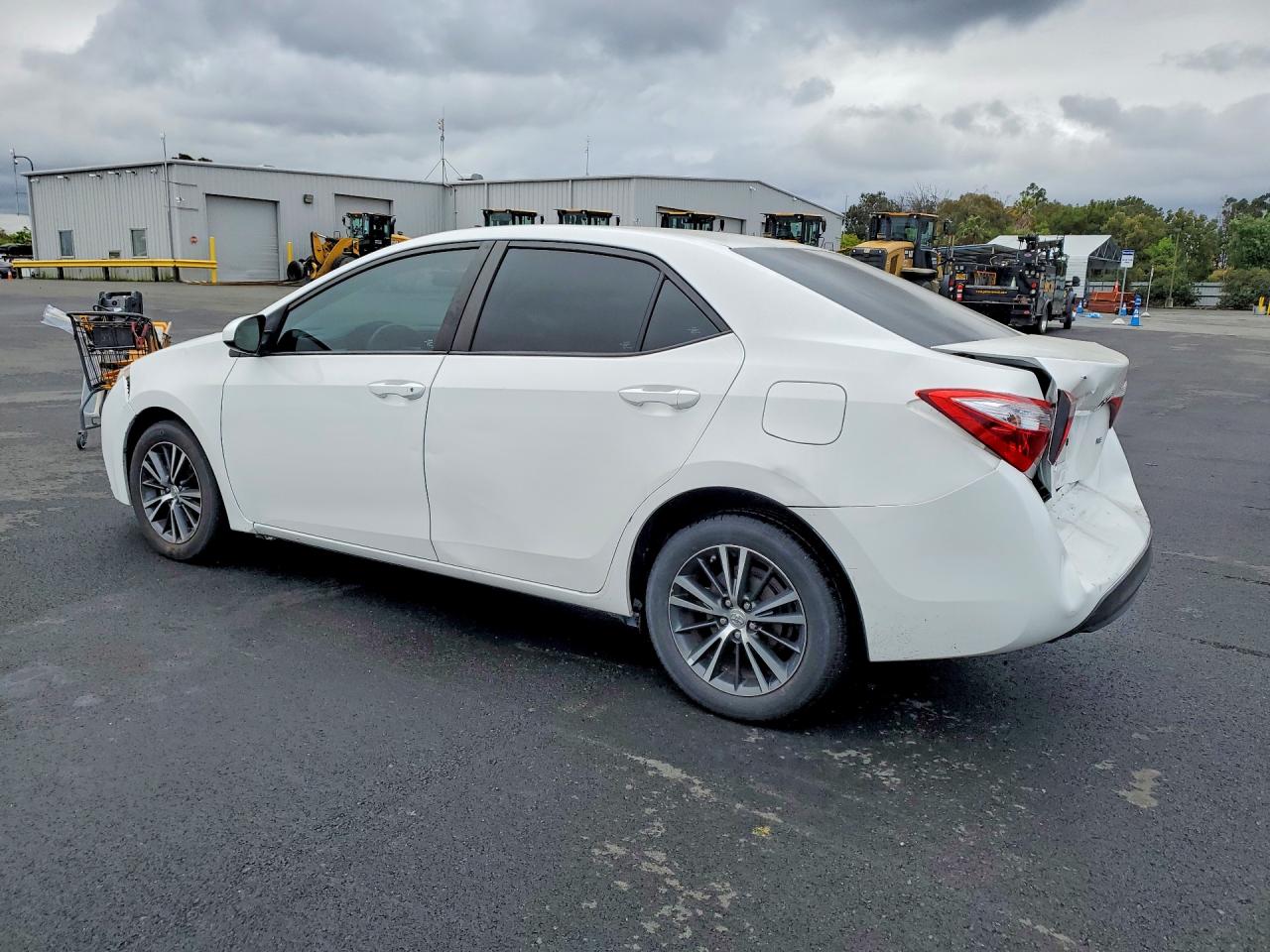 2016 TOYOTA COROLLA LE PLUS photo 3